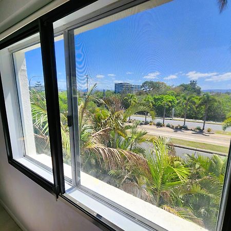 Broadbeach, Stylish Apartment Close To Everything Gold Coast Exterior foto
