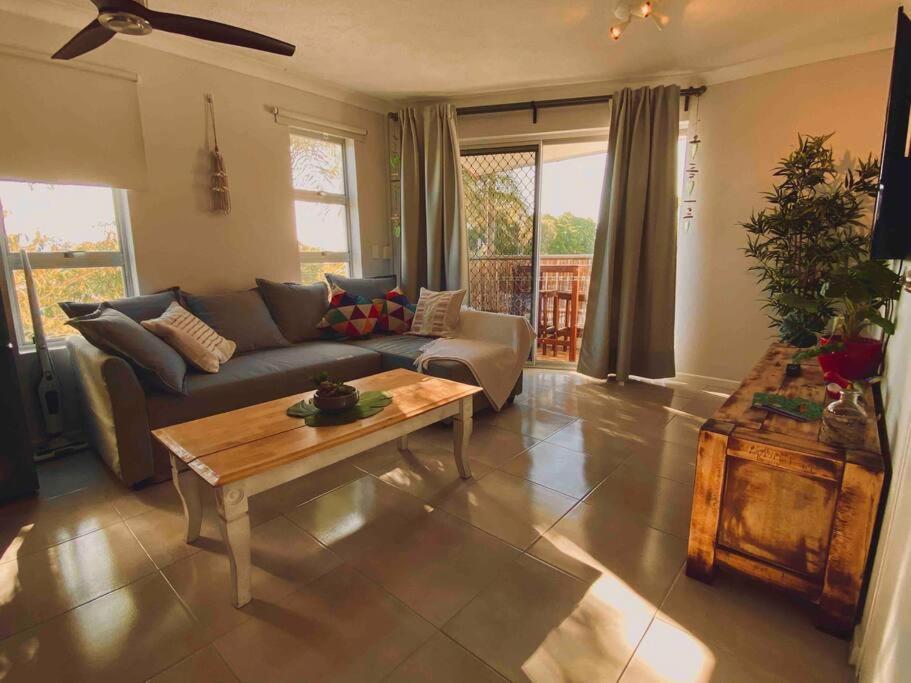 Broadbeach, Stylish Apartment Close To Everything Gold Coast Exterior foto